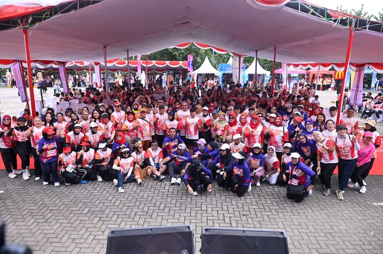 Race photo from NOTARACE 2025
