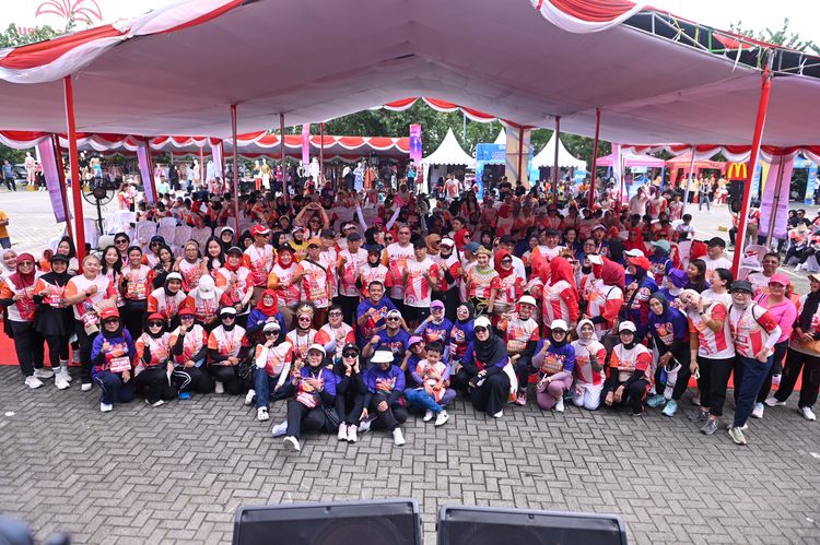 Race photo from NOTARACE 2025