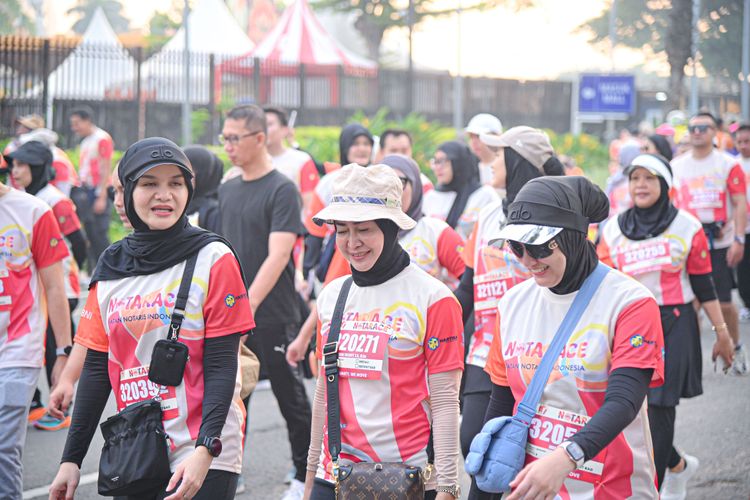 Race photo from NOTARACE 2025