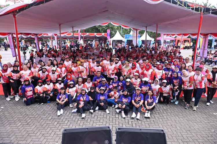 Race photo from NOTARACE 2025