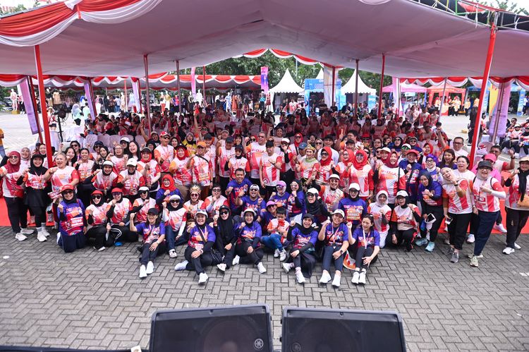 Race photo from NOTARACE 2025