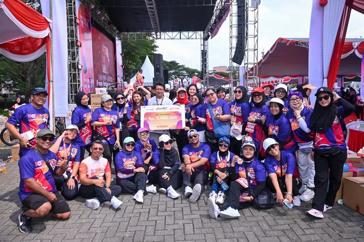 Race photo from NOTARACE 2025