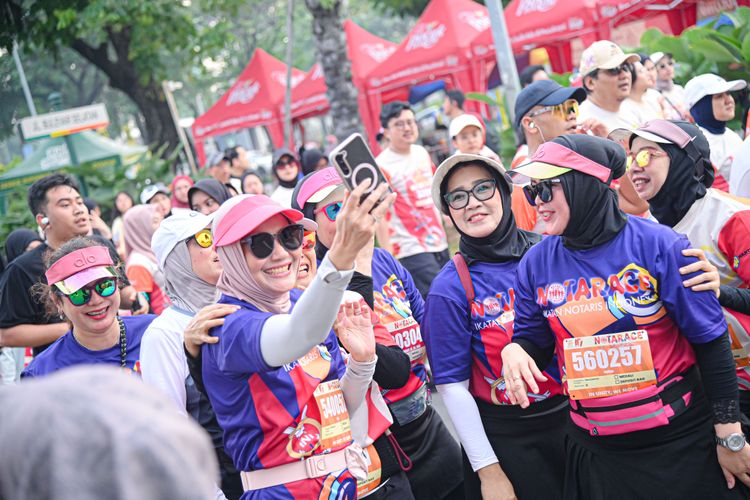 Race photo from NOTARACE 2025