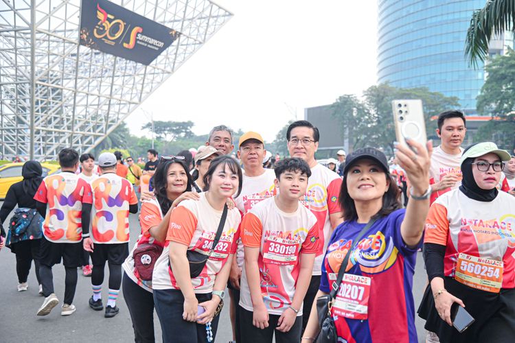 Race photo from NOTARACE 2025