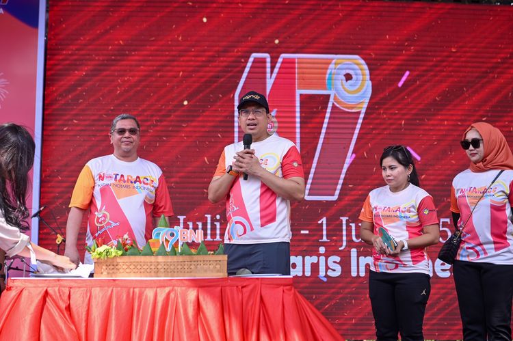 Race photo from NOTARACE 2025