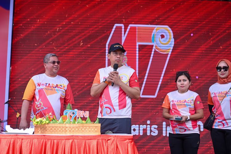 Race photo from NOTARACE 2025