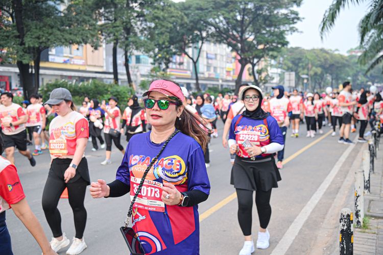 Race photo from NOTARACE 2025