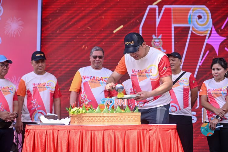 Race photo from NOTARACE 2025