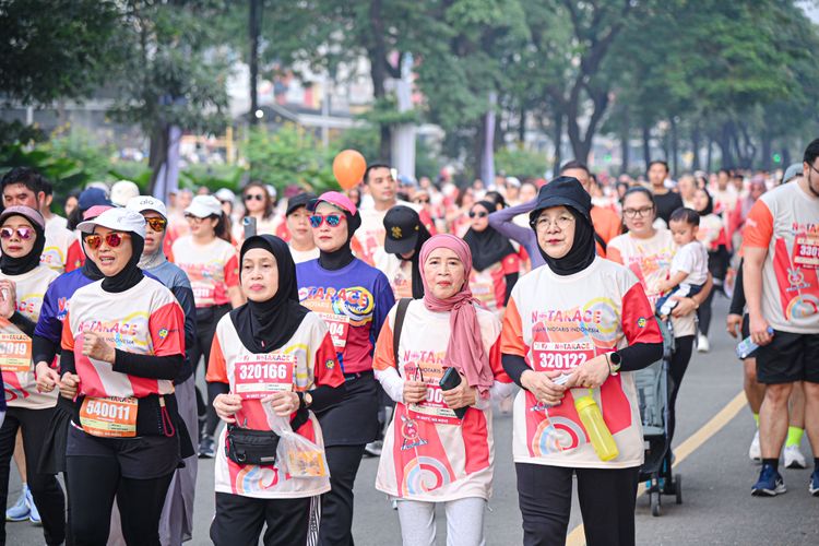 Race photo from NOTARACE 2025