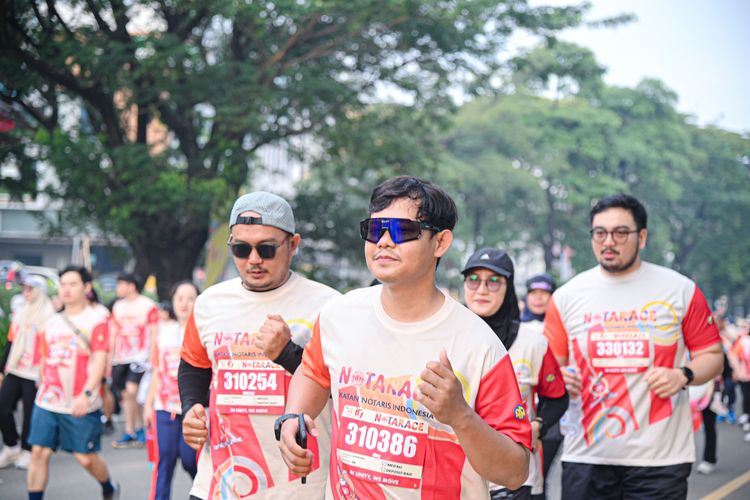 Race photo from NOTARACE 2025
