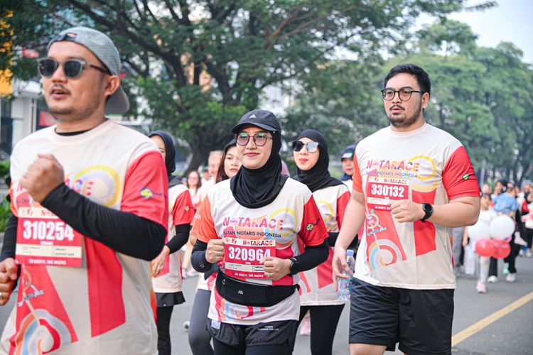 Race photo from NOTARACE 2025