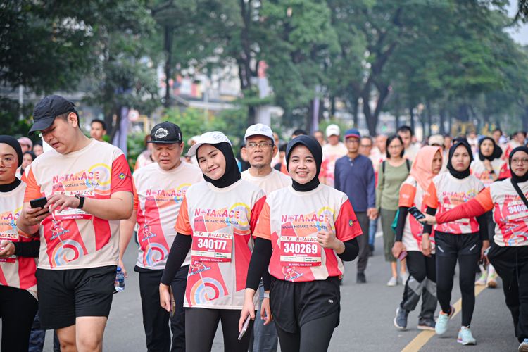 Race photo from NOTARACE 2025