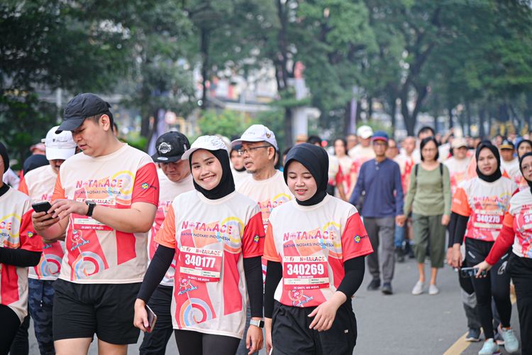 Race photo from NOTARACE 2025