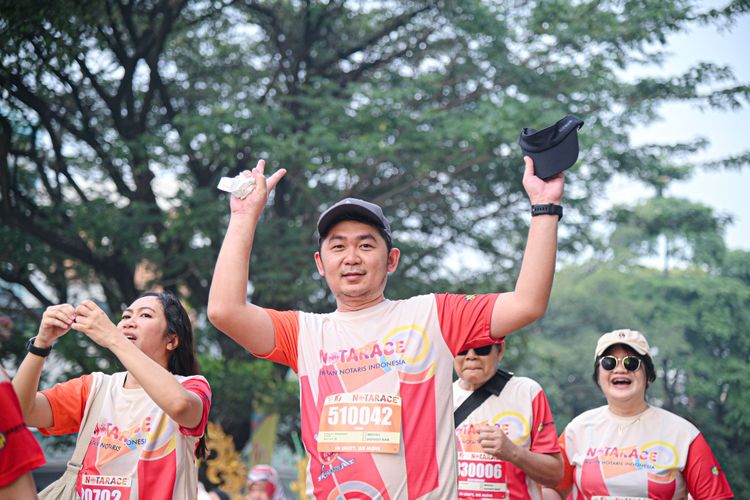 Race photo from NOTARACE 2025