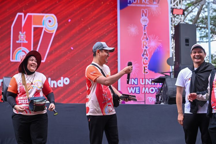 Race photo from NOTARACE 2025