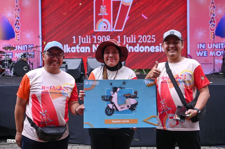 Race photo from NOTARACE 2025