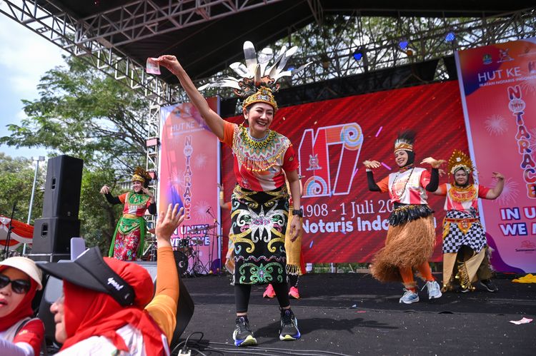 Race photo from NOTARACE 2025