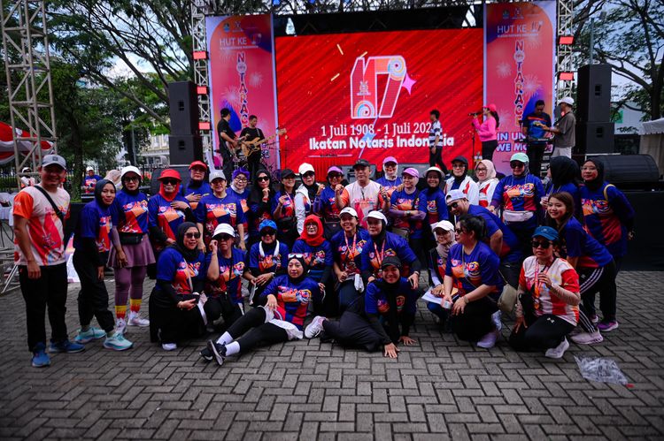Race photo from NOTARACE 2025