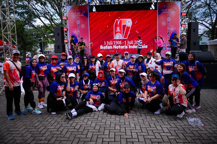 Race photo from NOTARACE 2025