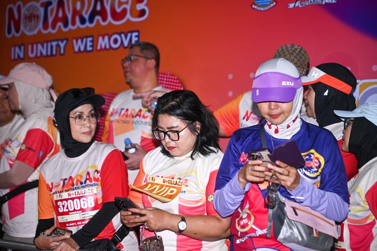 Race photo from NOTARACE 2025