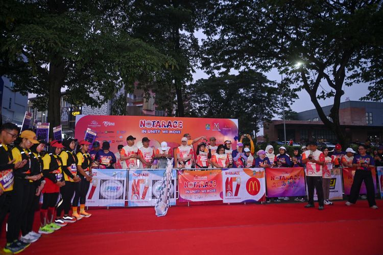 Race photo from NOTARACE 2025