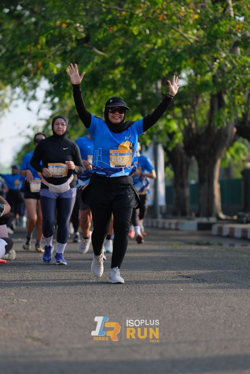 Race photo from Isoplus Run 2024 Surabaya