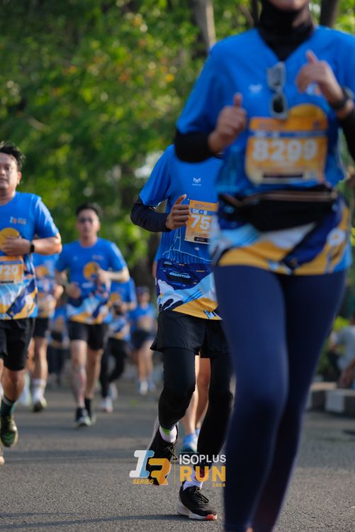 Race photo from Isoplus Run 2024 Surabaya