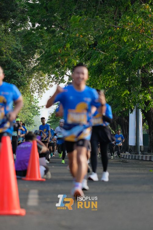 Race photo from Isoplus Run 2024 Surabaya