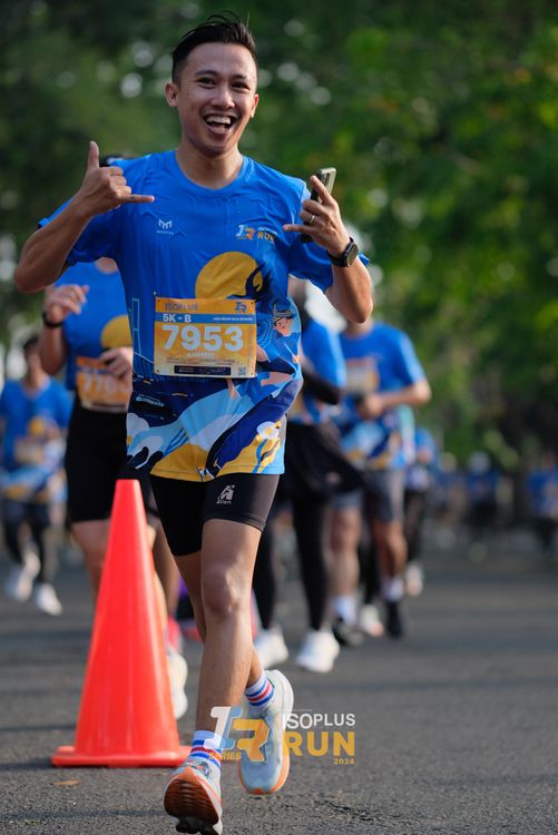 Race photo from Isoplus Run 2024 Surabaya