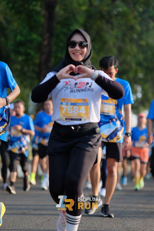 Race photo from Isoplus Run 2024 Surabaya