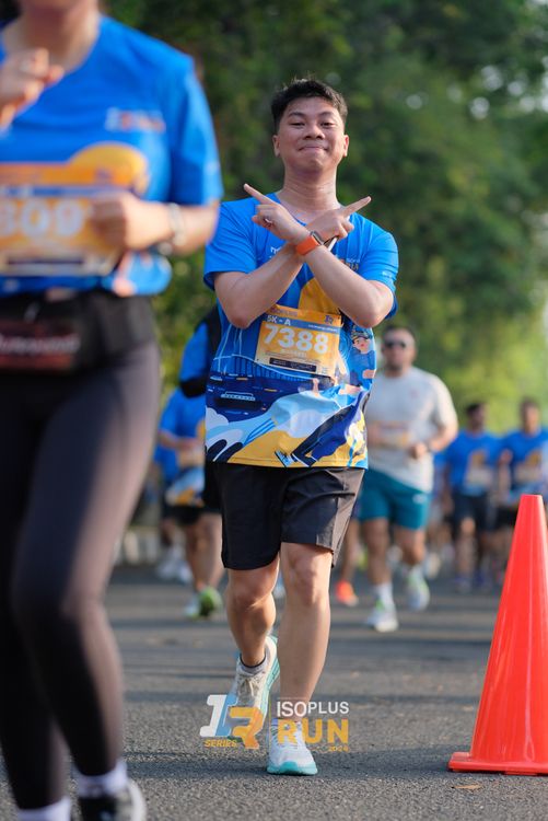 Race photo from Isoplus Run 2024 Surabaya