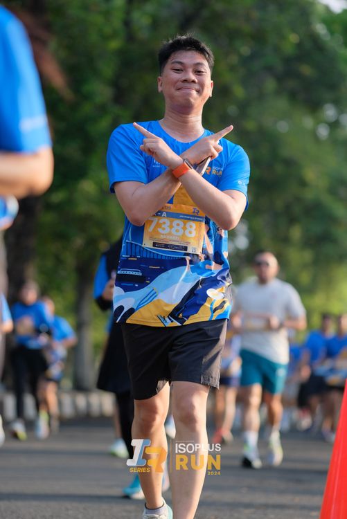 Race photo from Isoplus Run 2024 Surabaya