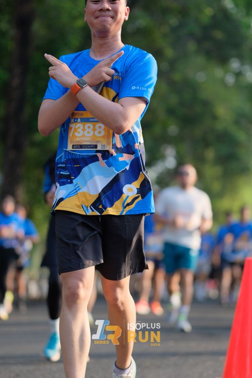Race photo from Isoplus Run 2024 Surabaya