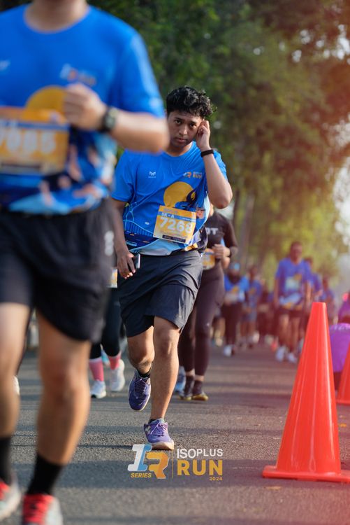 Race photo from Isoplus Run 2024 Surabaya