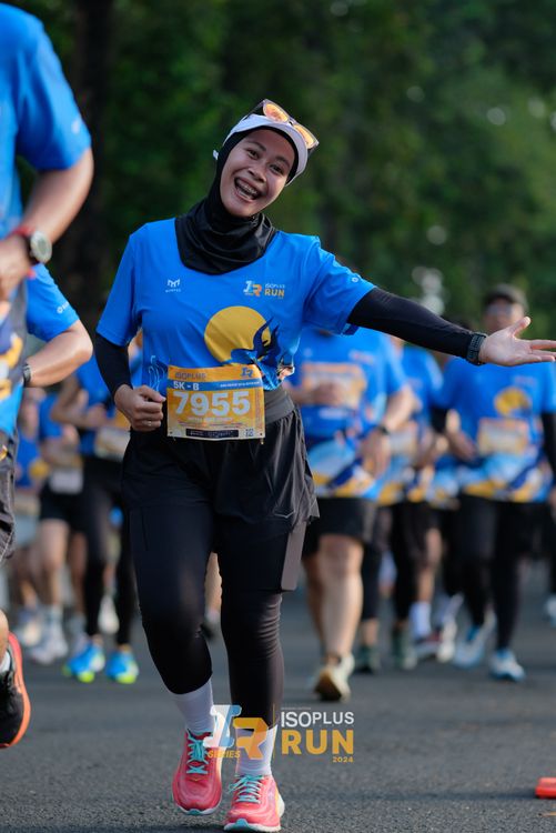 Race photo from Isoplus Run 2024 Surabaya