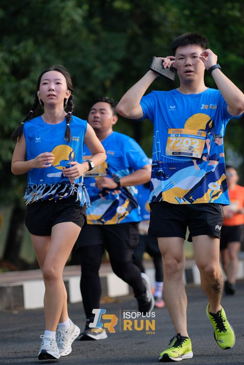 Race photo from Isoplus Run 2024 Surabaya