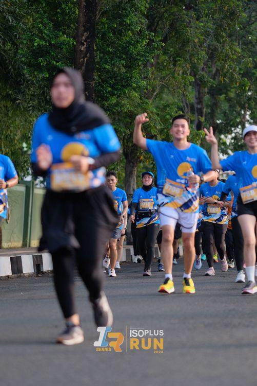 Race photo from Isoplus Run 2024 Surabaya