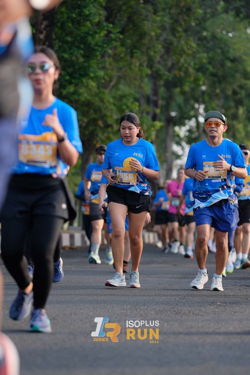 Race photo from Isoplus Run 2024 Surabaya