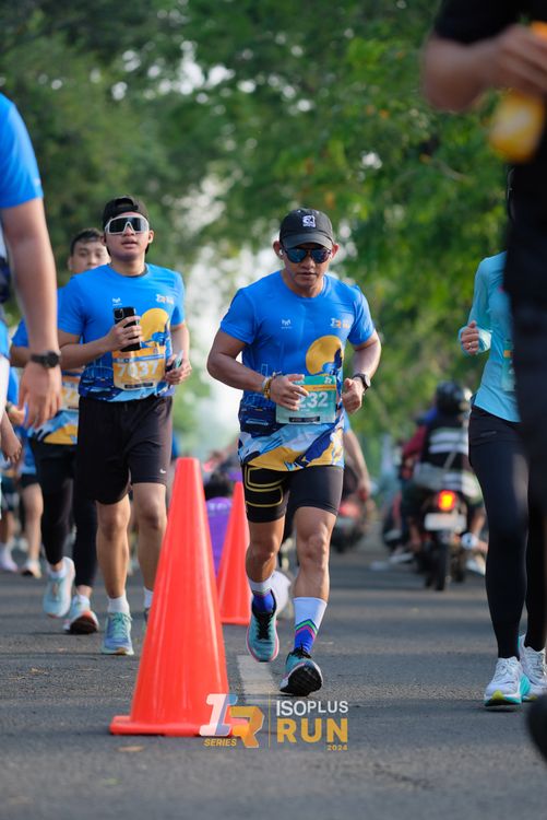 Race photo from Isoplus Run 2024 Surabaya
