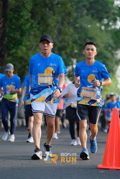 Race photo from Isoplus Run 2024 Surabaya