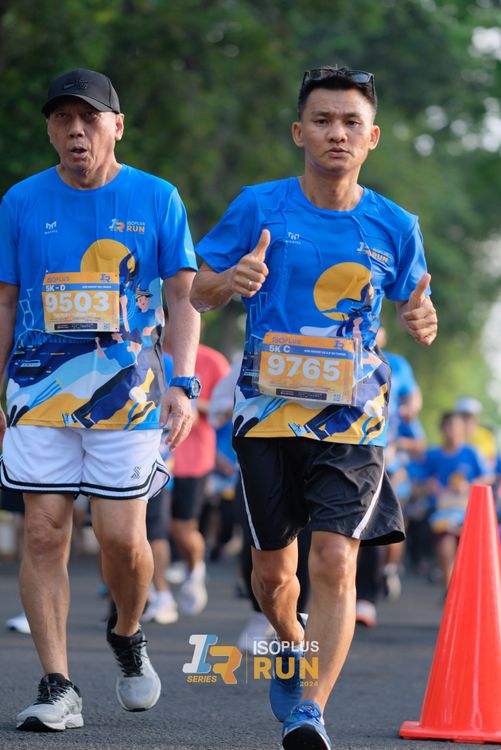 Race photo from Isoplus Run 2024 Surabaya