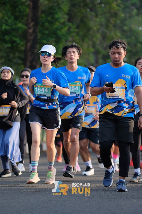 Race photo from Isoplus Run 2024 Surabaya