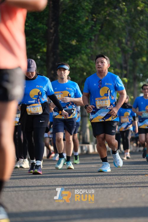 Race photo from Isoplus Run 2024 Surabaya