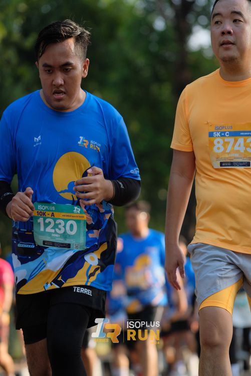 Race photo from Isoplus Run 2024 Surabaya