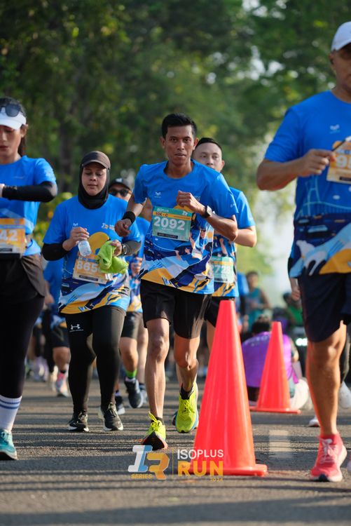 Race photo from Isoplus Run 2024 Surabaya