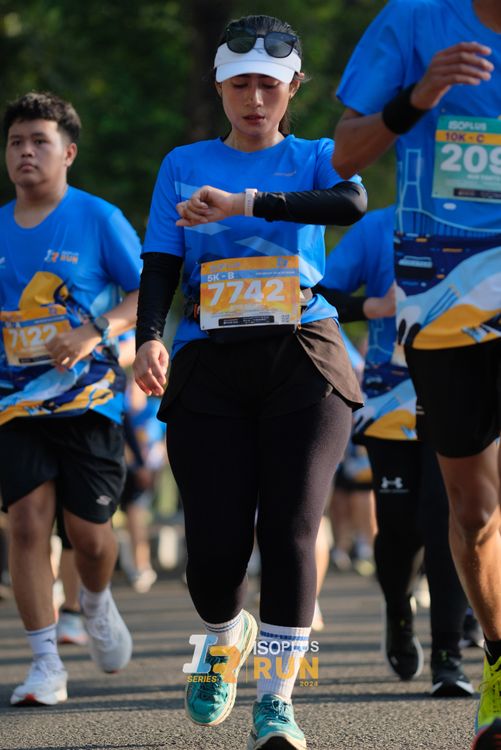 Race photo from Isoplus Run 2024 Surabaya