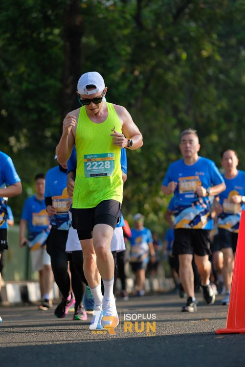 Race photo from Isoplus Run 2024 Surabaya