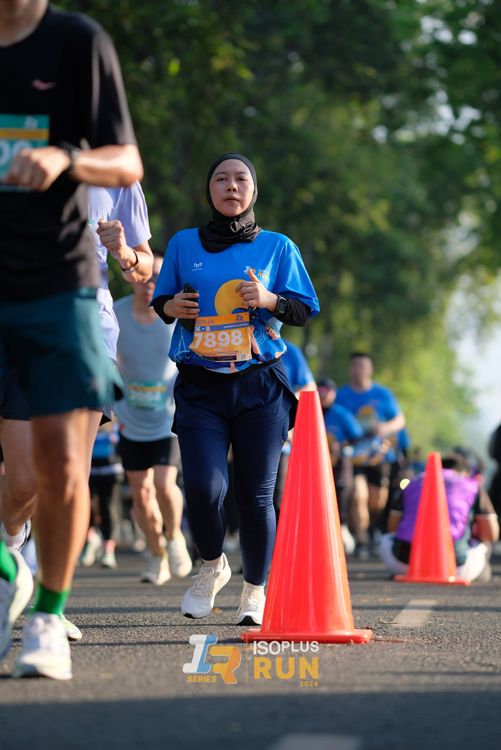 Race photo from Isoplus Run 2024 Surabaya