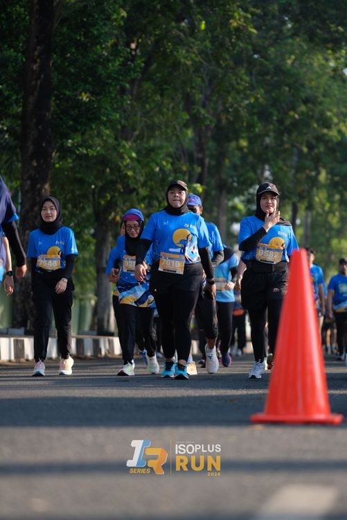Race photo from Isoplus Run 2024 Surabaya