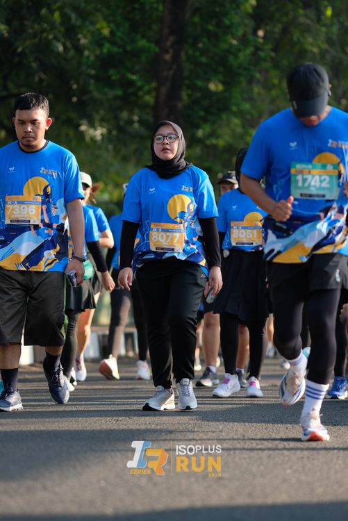 Race photo from Isoplus Run 2024 Surabaya